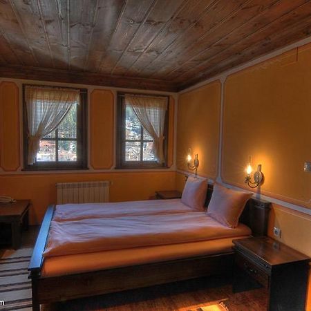 Gozbarov'S Guest House Koprivştitsa Dış mekan fotoğraf